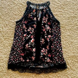 💗WHBM Floral Top💗